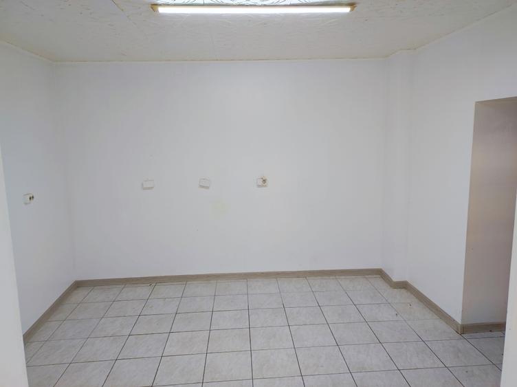 Casă cu 4 camere în Pantelimon