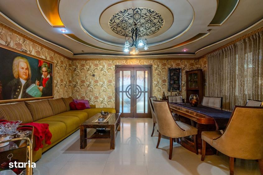 Casă cu 6 camere cu Teren 469 Mp în Central
