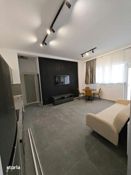 Apartament cu 3 camere în Micro 16