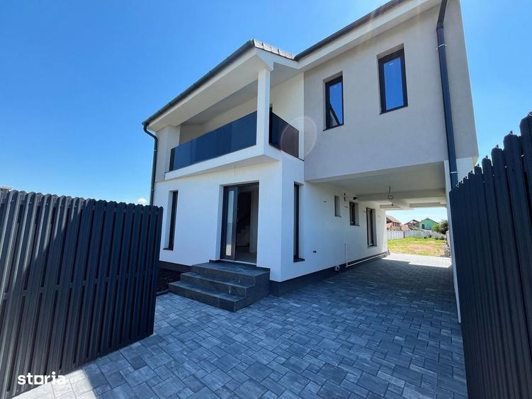 Casă cu 4 camere în Șelimbăr