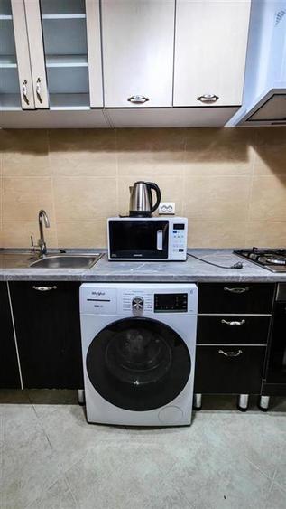 Apartament cu 2 camere semidecomandat, mobilat în Berceni