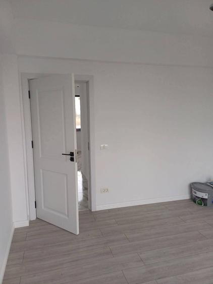 Casă cu 4 camere cu Teren 300 Mp în Vânători