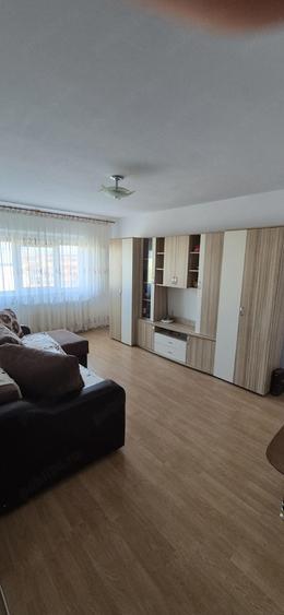 Apartament cu 2 camere decomandat în Ampoi 3