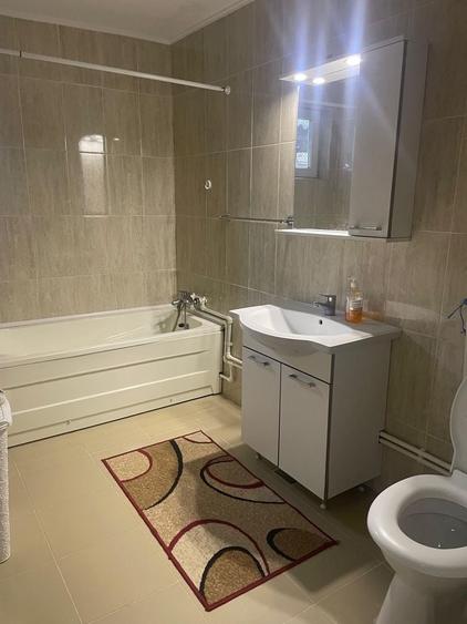 Casă cu 4 camere în Stejaru
