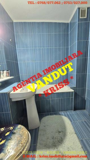 Apartament cu 3 camere decomandat în Prundu