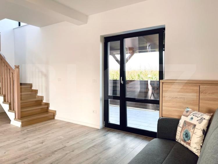Duplex cu 3 camere cu Canalizare în Periferie
