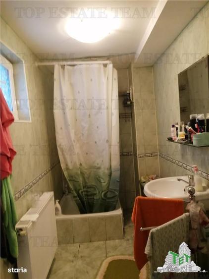 Casă cu 4 camere în Bărzila