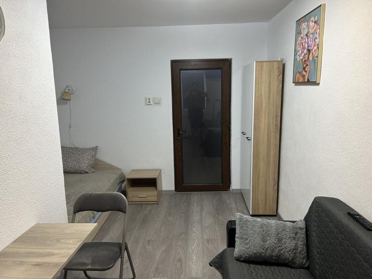 Garsonieră decomandată, mobilată în Tomis Nord