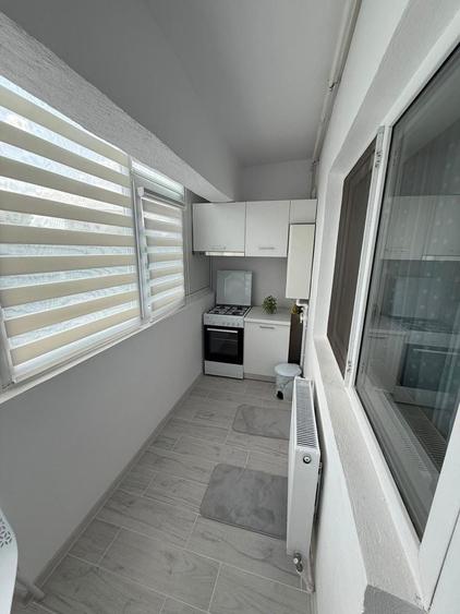 Apartament cu 2 camere decomandat în Exterior Vest
