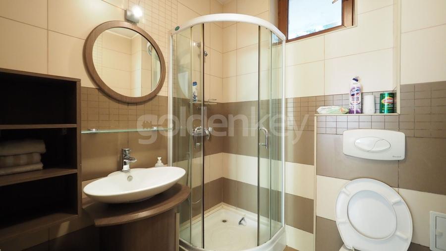 Casă individuală cu 6 camere cu Canalizare în Pipera