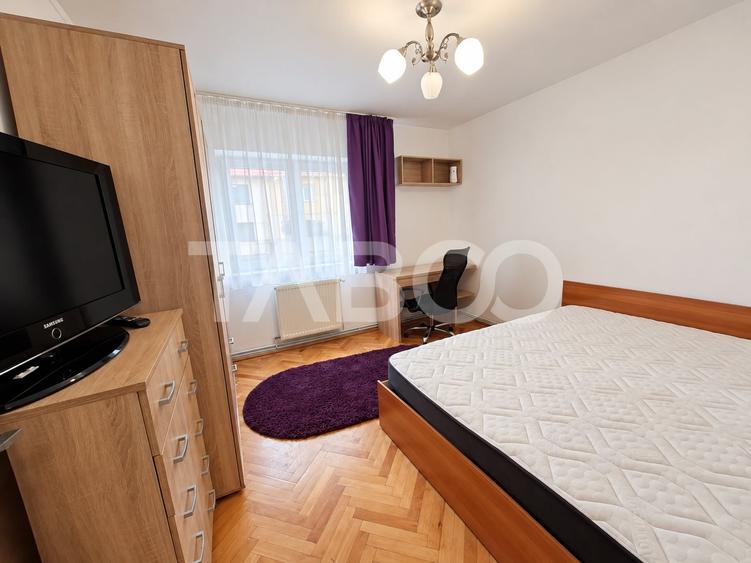 Apartament cu 3 camere decomandat, mobilat în Central