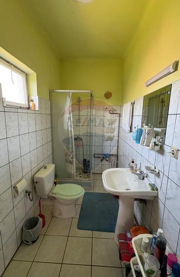 Casa intr-o loca?ie cu panorama deosebita, in zona Mosnei - 9