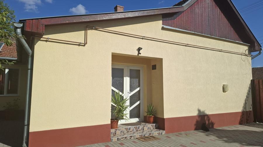 Casă individuală cu 3 camere cu Canalizare în Nădlac