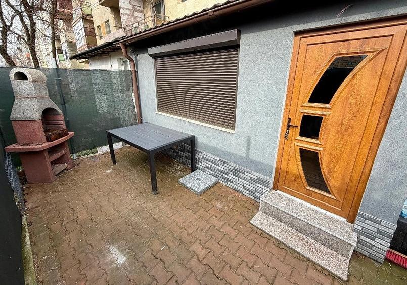 Garsonieră decomandată în Central