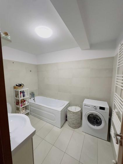 Apartament cu 3 camere în Florești
