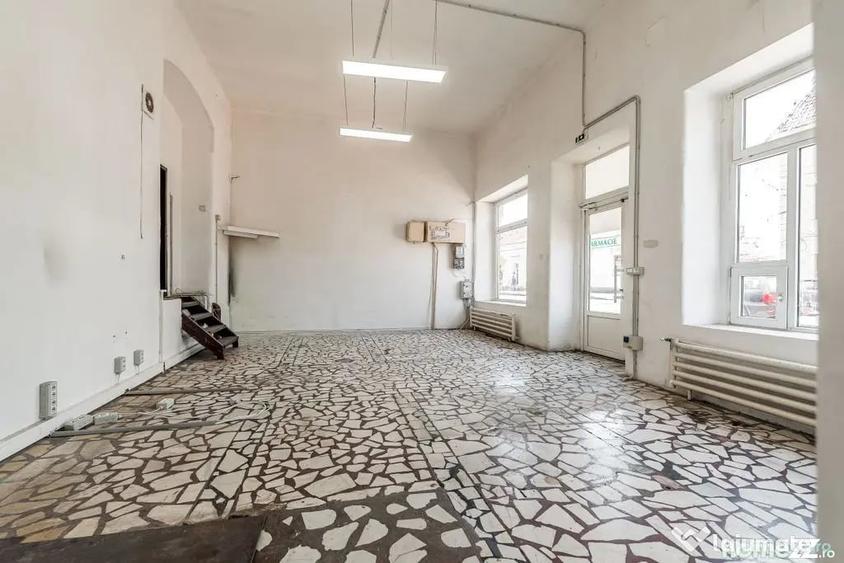 Spațiu comercial, de 169 mp, în Boul Roșu