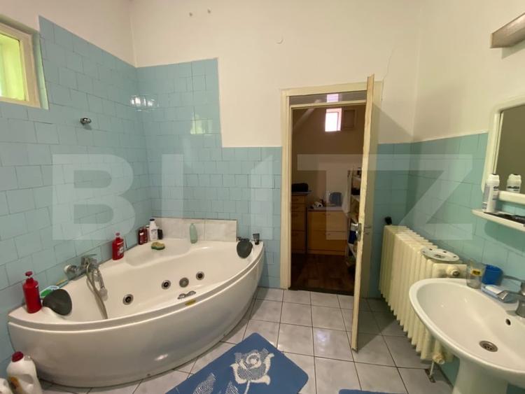 Casă individuală cu 7 camere cu Canalizare în Iosefin