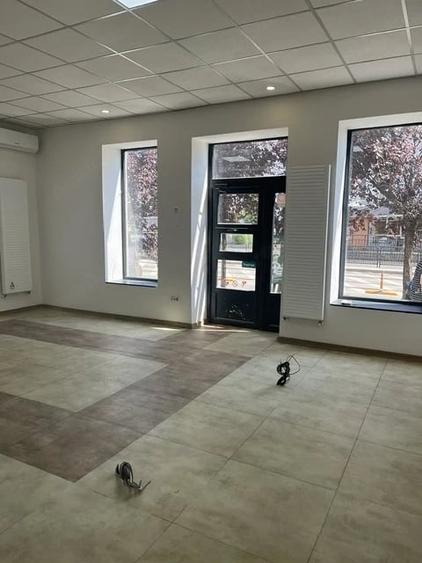 Spațiu comercial, de 68 mp, în Badea Cârțan