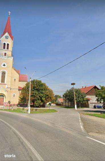 Casă cu 5 camere cu Teren 1200 Mp în Cenad