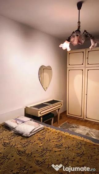Apartament cu 2 camere semidecomandat în Podul de Piatră