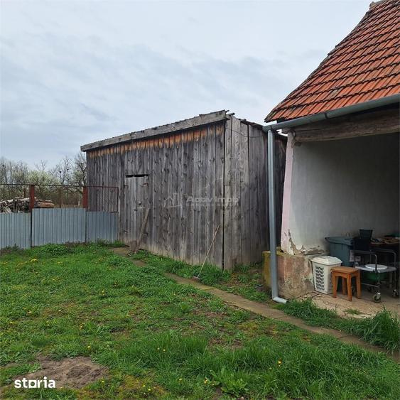 Casă cu 4 camere cu Teren 4636 Mp în Central