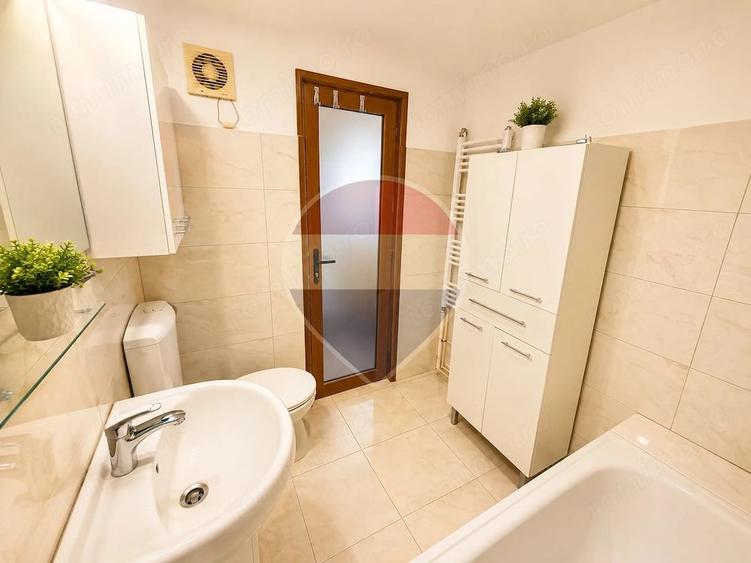 Apartament cu 3 camere decomandat în Iancului