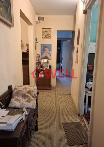 Apartament cu 3 camere decomandat în Tudor