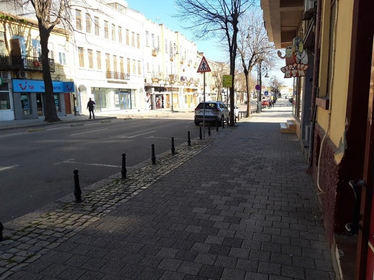 Spațiu comercial, de 100 mp, în Central