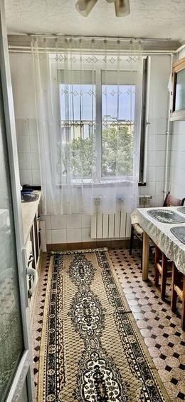 Apartament cu 2 camere semidecomandat în Craiovei