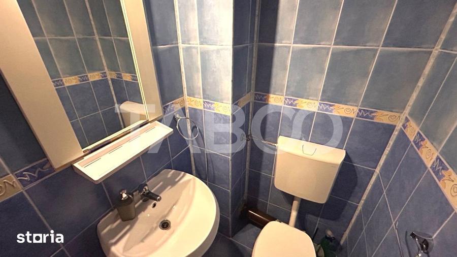 Apartament cu 4 camere semidecomandat, mobilat în Tilișca