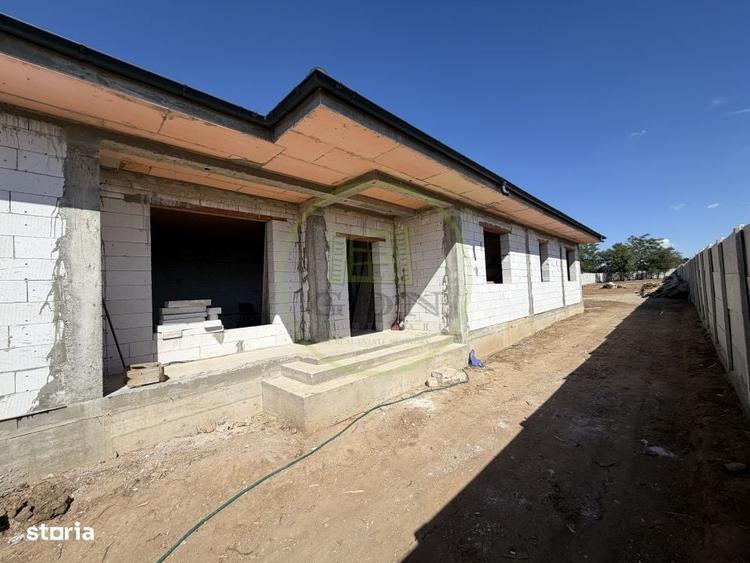 Casă cu 3 camere cu Teren 1533 Mp în Central