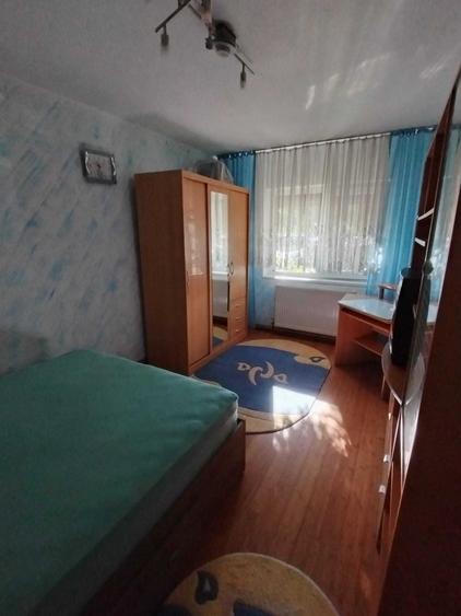 Apartament cu 2 camere decomandat în Tractorul