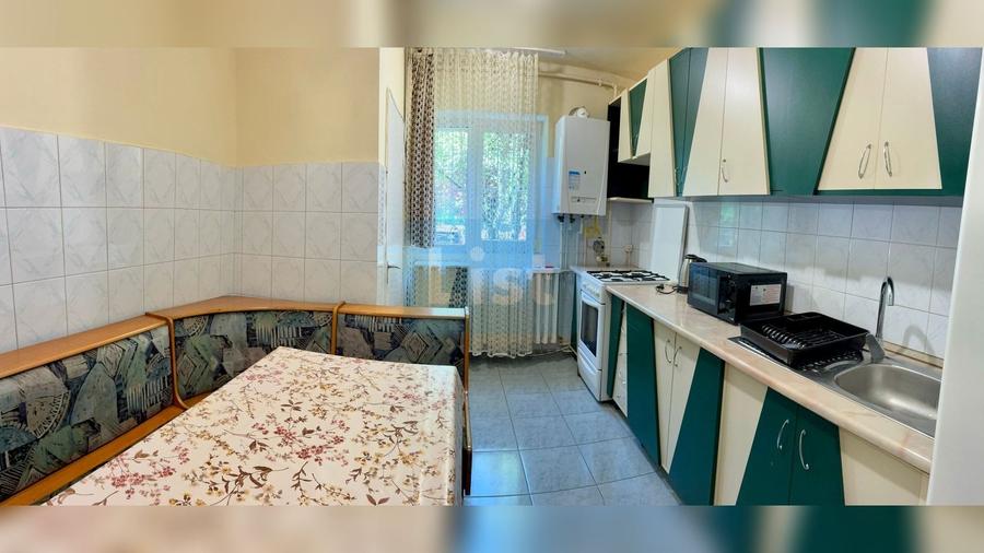Apartament cu 3 camere decomandat, mobilat în Zorilor