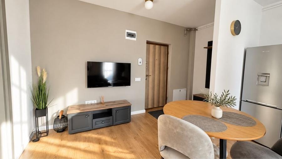Apartament cu 2 camere semidecomandat în Central