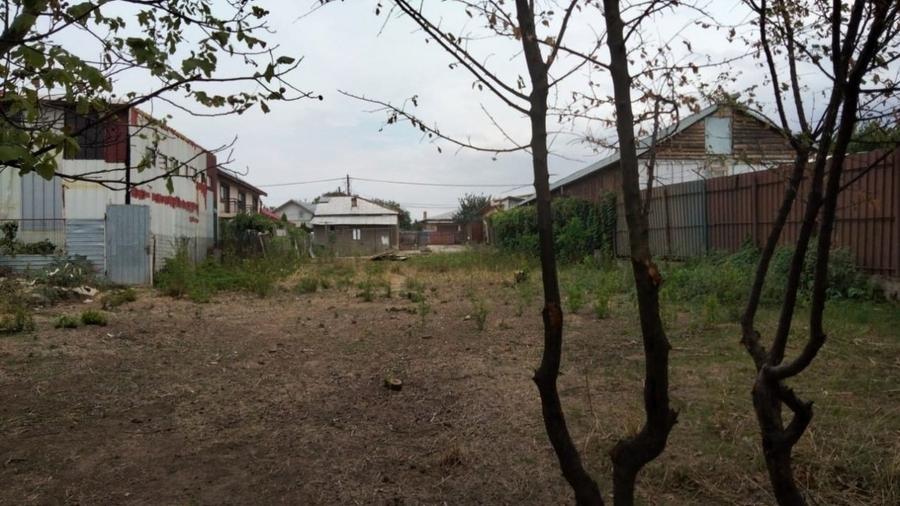 Teren Construcții intravilan de 600 mp, în Cățelu