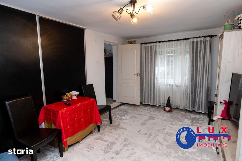 Casă cu 4 camere cu Teren 317 Mp în Piața Nouă