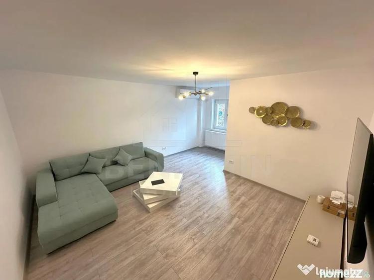Apartament cu 4 camere decomandat în Ultracentral