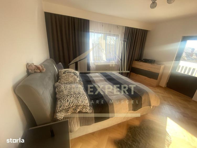 Casă cu 4 camere cu Teren 2078 Mp în Câmpulung Muscel