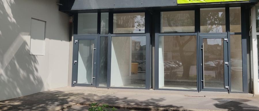 Spațiu comercial, de 128 mp, în Dacia