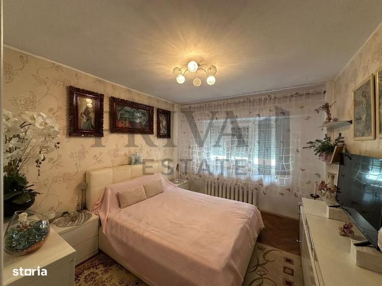 Apartament cu 4 camere decomandat în Simion Bărnuțiu