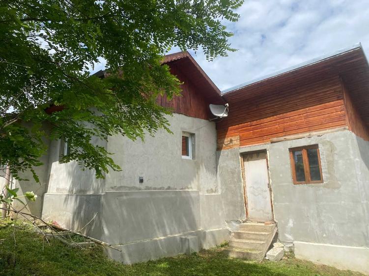 Casă cu 3 camere în Central
