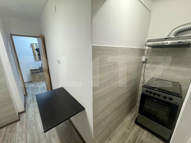 Garsonieră decomandată, mobilată în Rovine