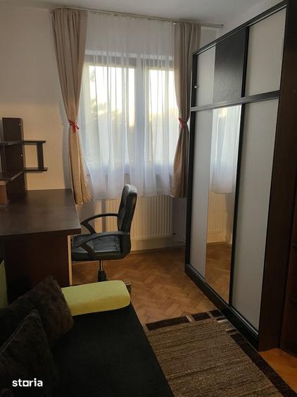 Apartament cu 3 camere, mobilat în Mureșeni
