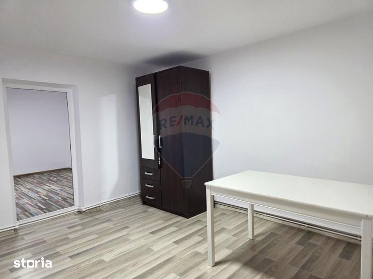 Casa / Vila cu 6 camere de vanzare in zona Mihai Viteazu - 13