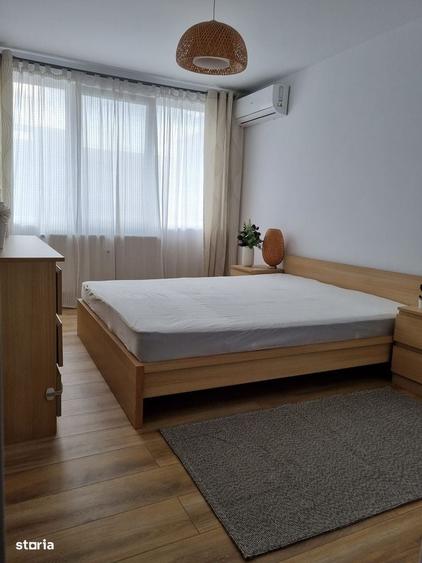 Apartament cu 3 camere decomandat în Colentina