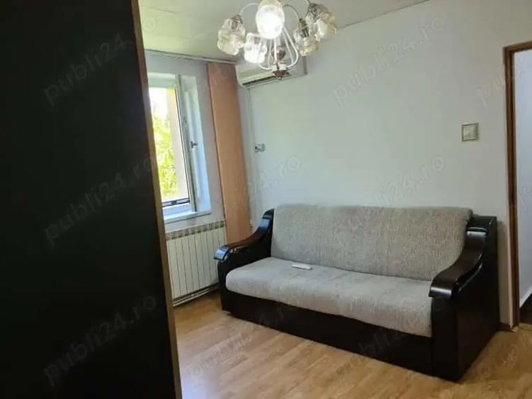Apartament cu 2 camere semidecomandat în Centrul Vechi