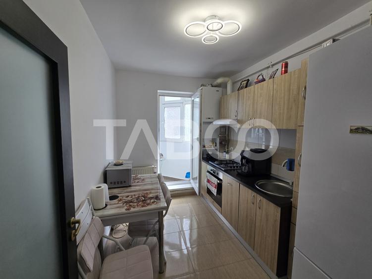 Apartament cu 2 camere decomandat, mobilat în Mihai Viteazul