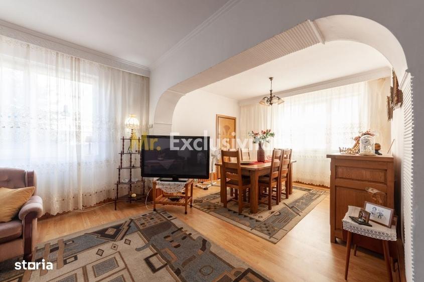 Casă cu 4 camere în Central