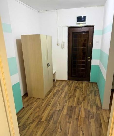 Apartament cu 3 camere semidecomandat, mobilat în Berceni
