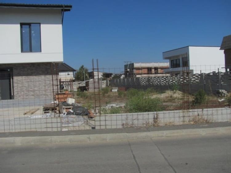 Teren Construcții intravilan de 1000 mp, în Prelungirea Ghencea